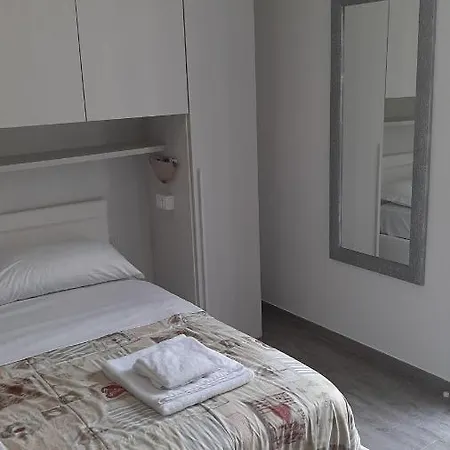 Riviera Hotel 2*