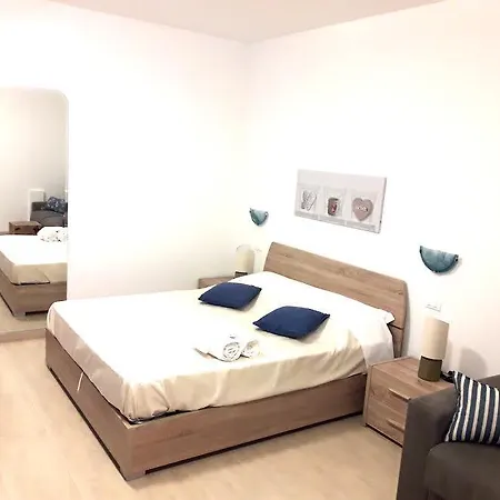 Riviera فندق 2*