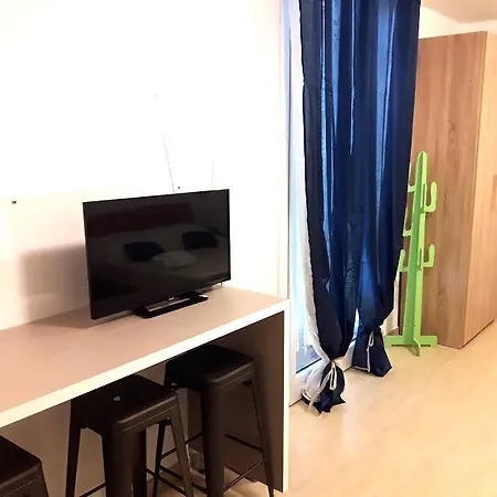 Riviera 2*